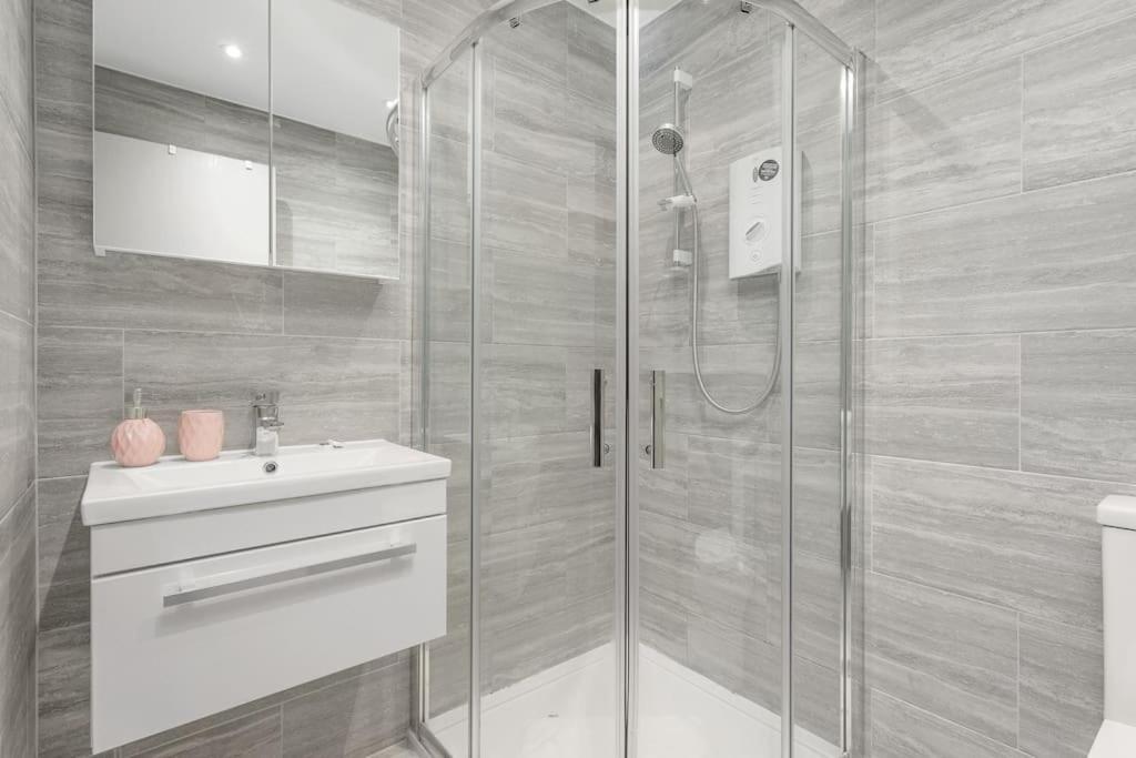 Two Bedroom Apartment-Central Edinburgh-Old Town-Licensed Экстерьер фото