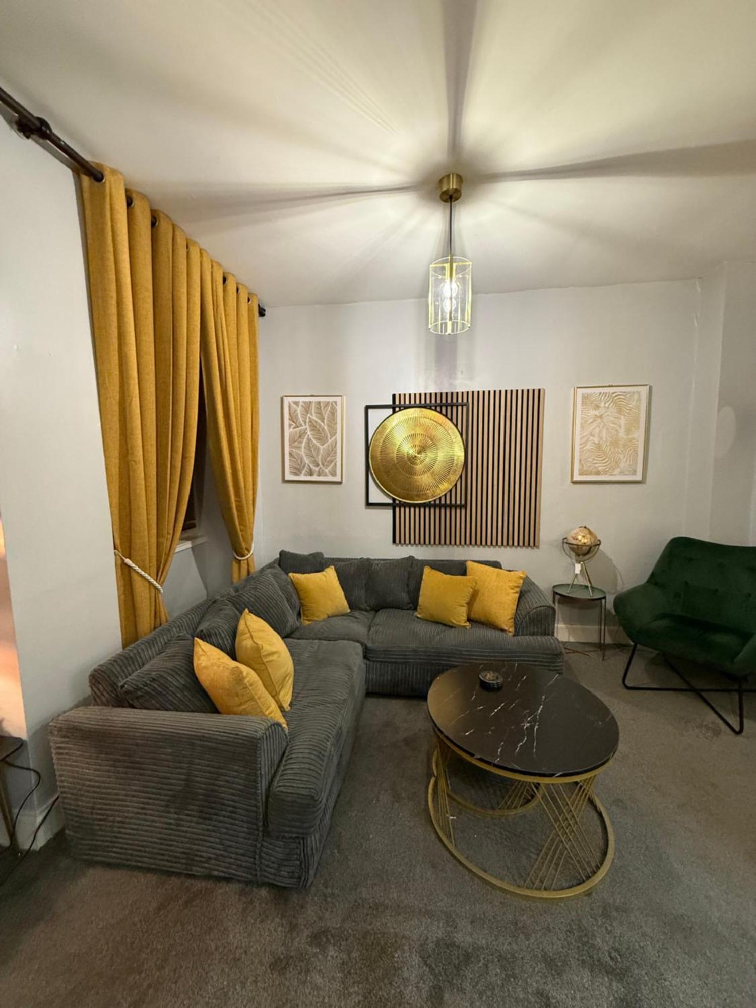 Two Bedroom Apartment-Central Edinburgh-Old Town-Licensed Экстерьер фото