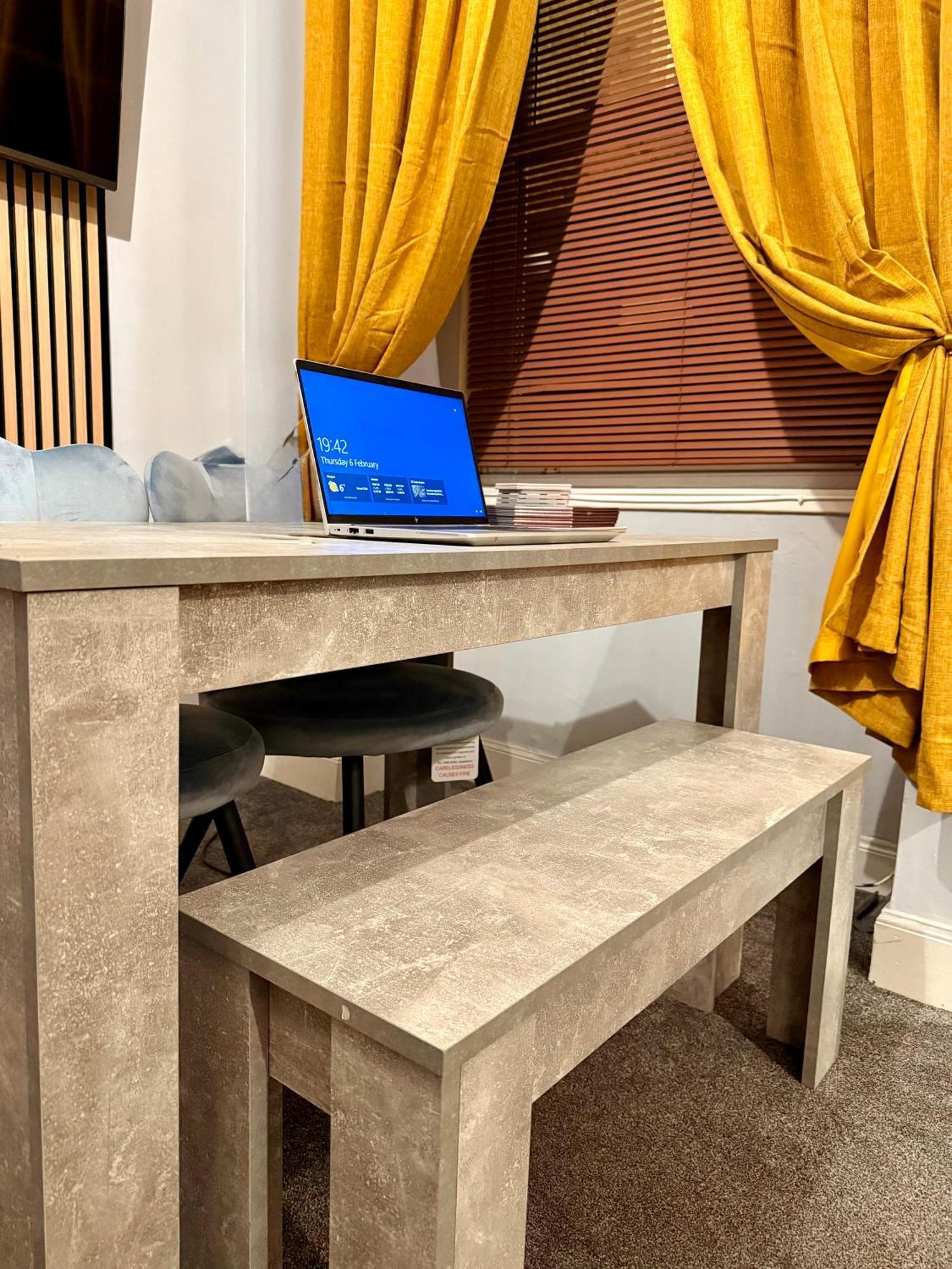 Two Bedroom Apartment-Central Edinburgh-Old Town-Licensed Экстерьер фото