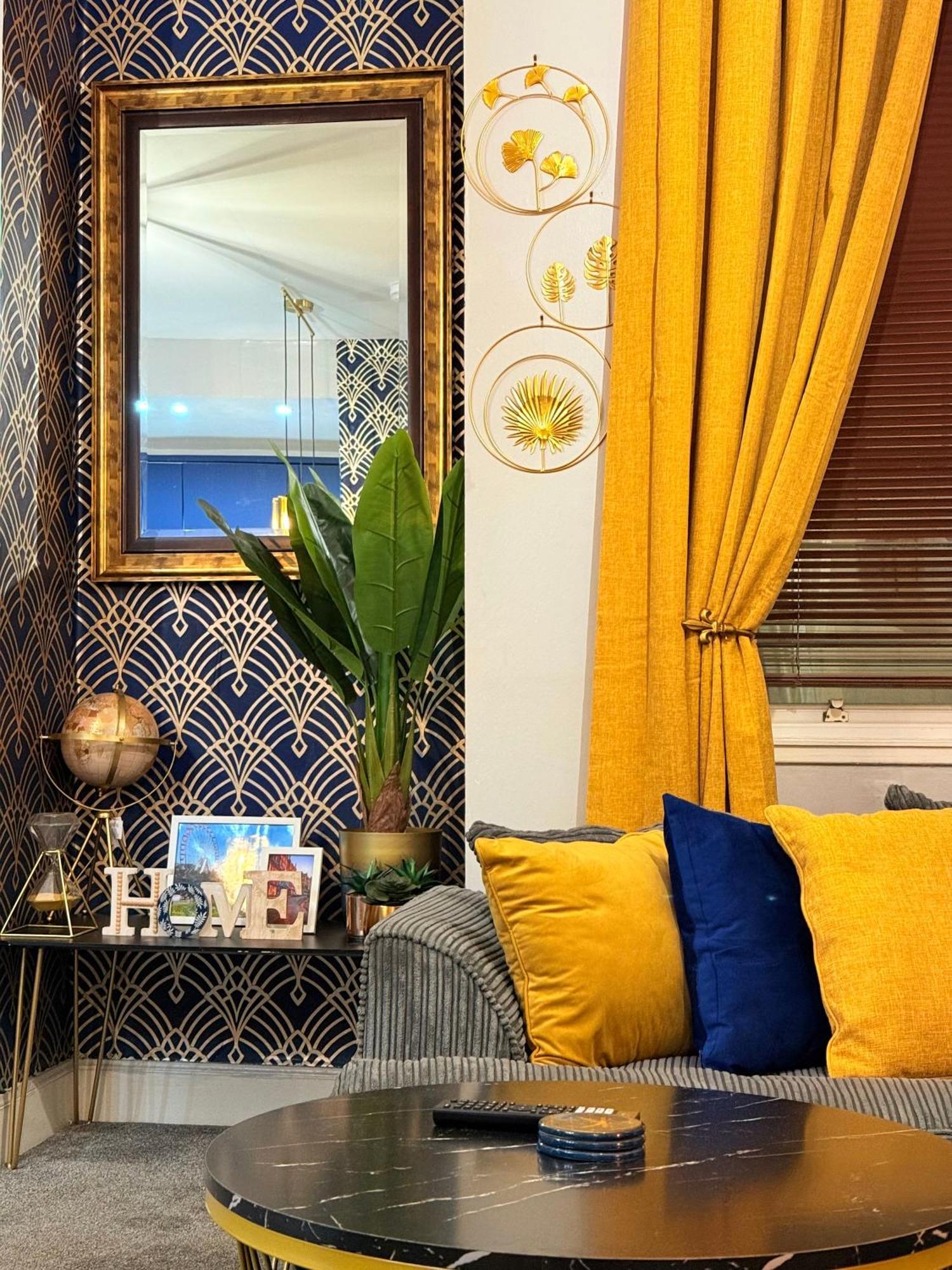 Two Bedroom Apartment-Central Edinburgh-Old Town-Licensed Экстерьер фото